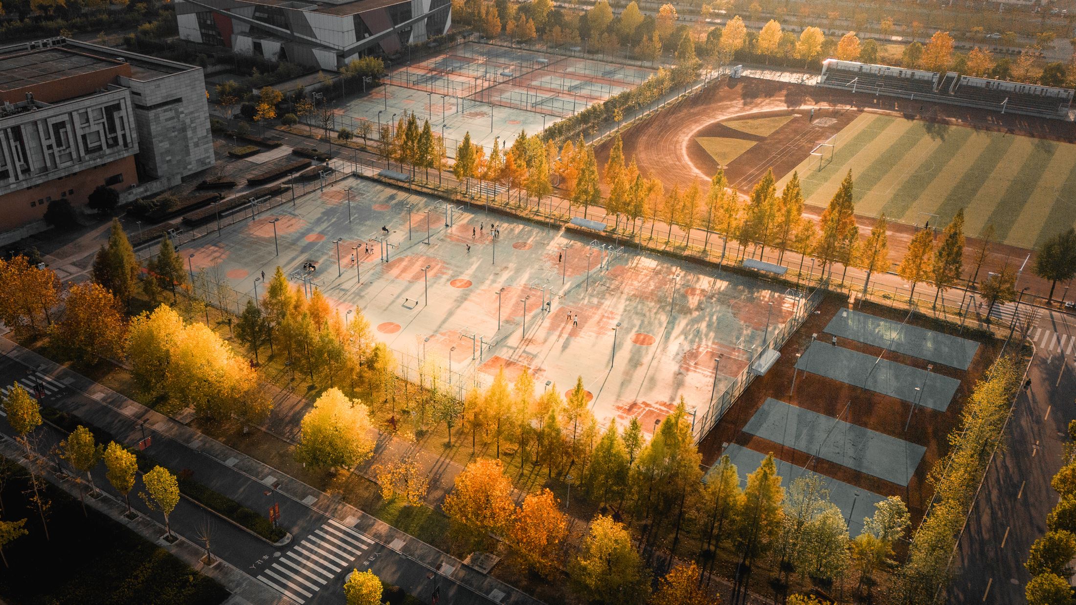 浙江科技大学校园建筑日落景观